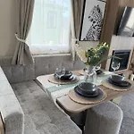 منتزه العطل Luxury Caravan, On The ريدكار
