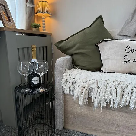 פארק נופש Luxury Caravan, On The *